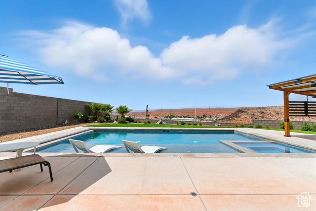 951 N GRAND HEIGHTS DR, St. George, UT 84770