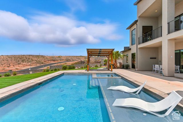 951 N GRAND HEIGHTS DR, St. George, UT 84770