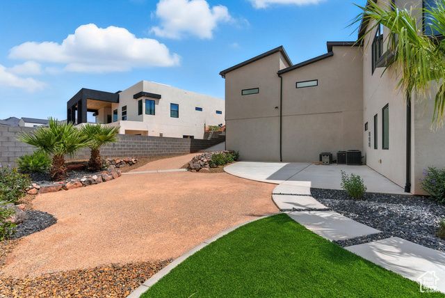 951 N GRAND HEIGHTS DR, St. George, UT 84770