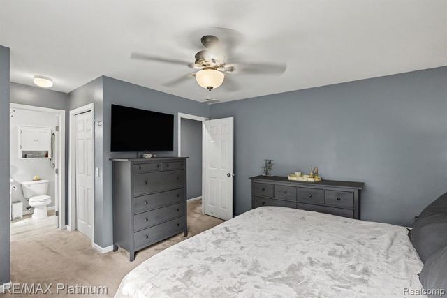 2327 Hammerslea Road, Lake Orion, MI 48359