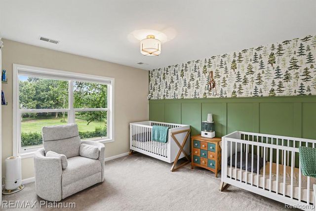 2327 Hammerslea Road, Lake Orion, MI 48359