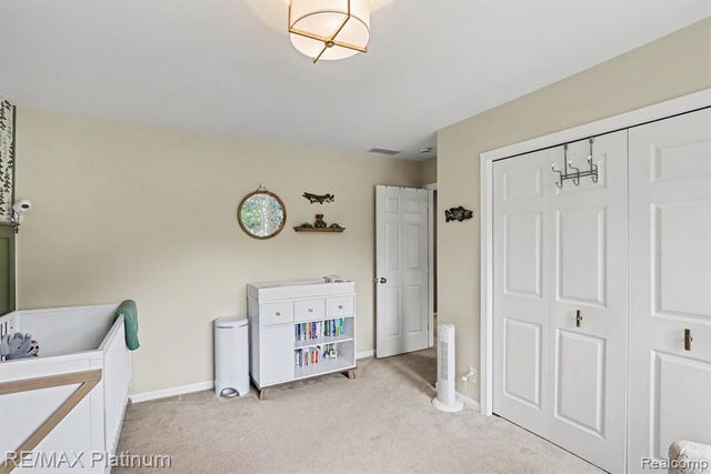 2327 Hammerslea Road, Lake Orion, MI 48359