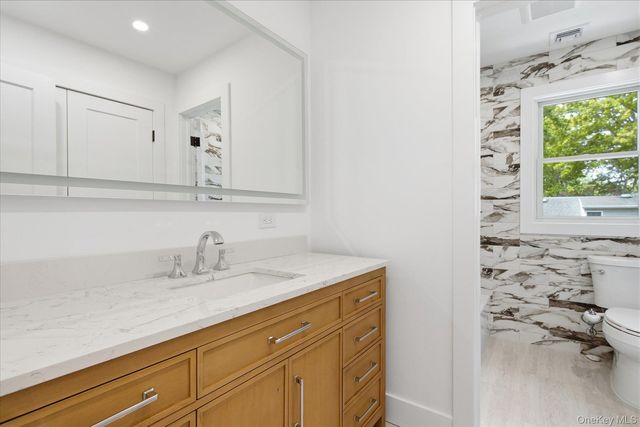 218 W Tyler Avenue, Miller Place, NY 11764