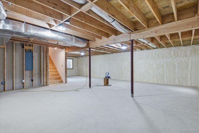218 W Tyler Avenue, Miller Place, NY 11764