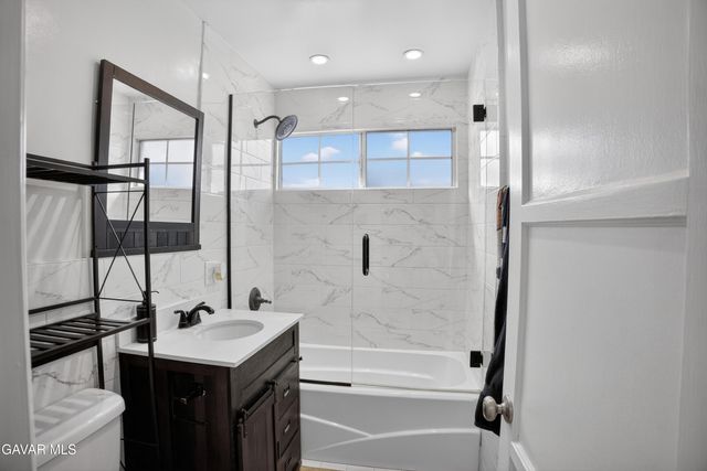 538 W Avenue J4, Lancaster, CA 93534