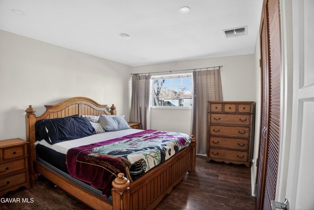 538 W Avenue J4, Lancaster, CA 93534