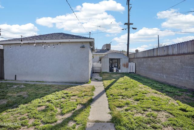 538 W Avenue J4, Lancaster, CA 93534