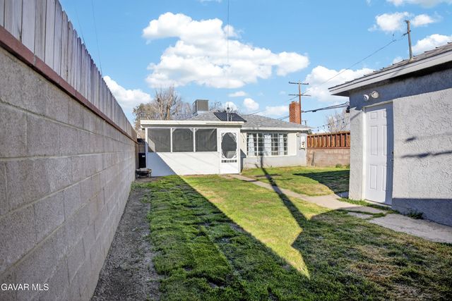 538 W Avenue J4, Lancaster, CA 93534