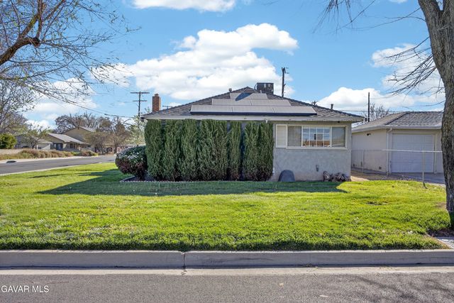 538 W Avenue J4, Lancaster, CA 93534