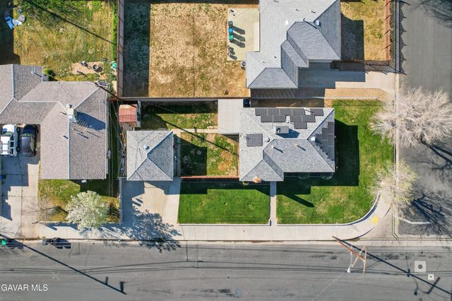 538 W Avenue J4, Lancaster, CA 93534