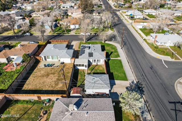 538 W Avenue J4, Lancaster, CA 93534