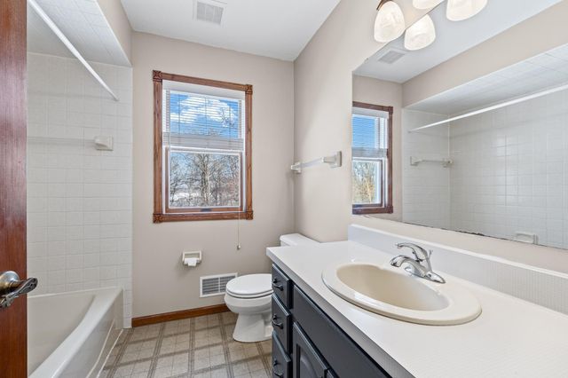 3588 Tiffany Lane, Shoreview, MN 55126