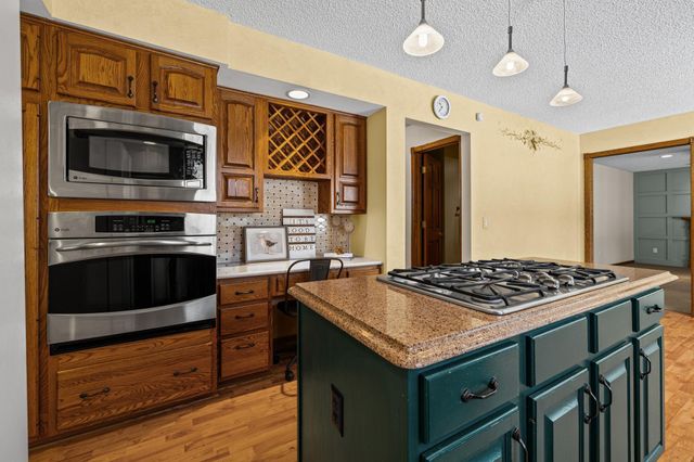 3588 Tiffany Lane, Shoreview, MN 55126