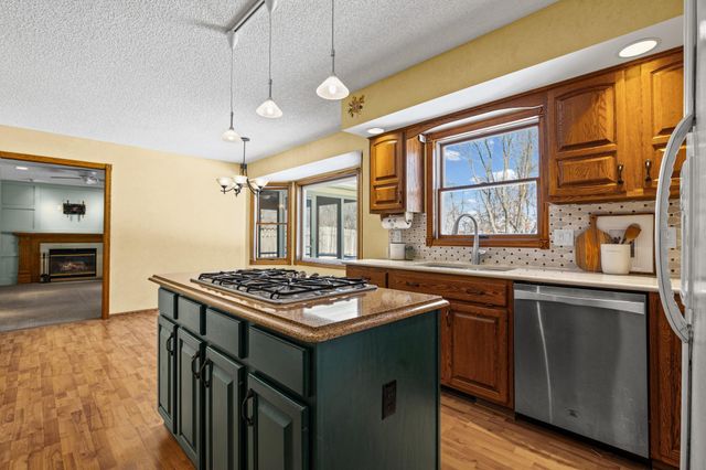 3588 Tiffany Lane, Shoreview, MN 55126