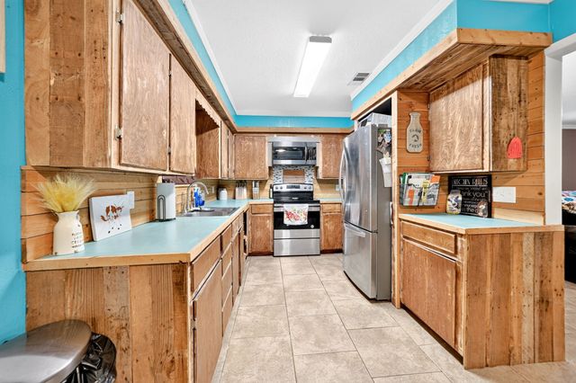 708 E High Street, Wills Point, TX 75169