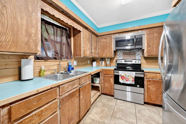 708 E High Street, Wills Point, TX 75169