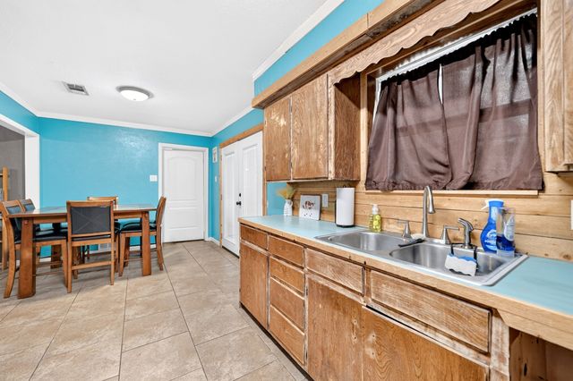 708 E High Street, Wills Point, TX 75169