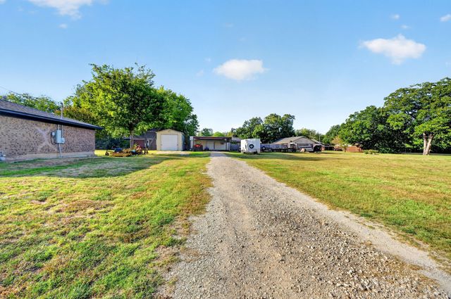 708 E High Street, Wills Point, TX 75169