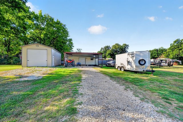 708 E High Street, Wills Point, TX 75169