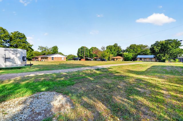 708 E High Street, Wills Point, TX 75169
