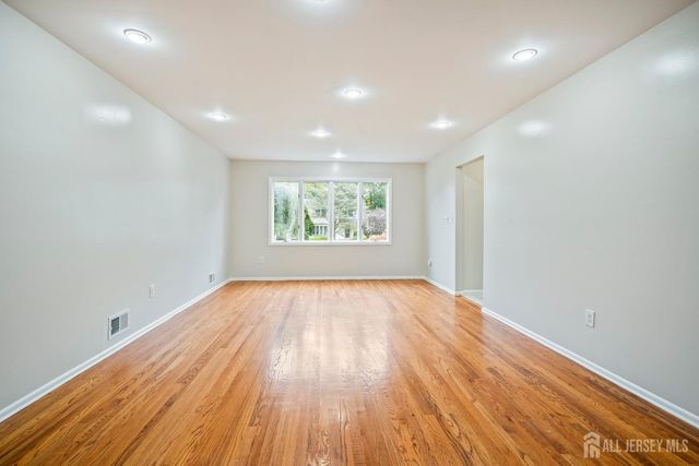 31 Edward Street, East Brunswick, NJ 08816
