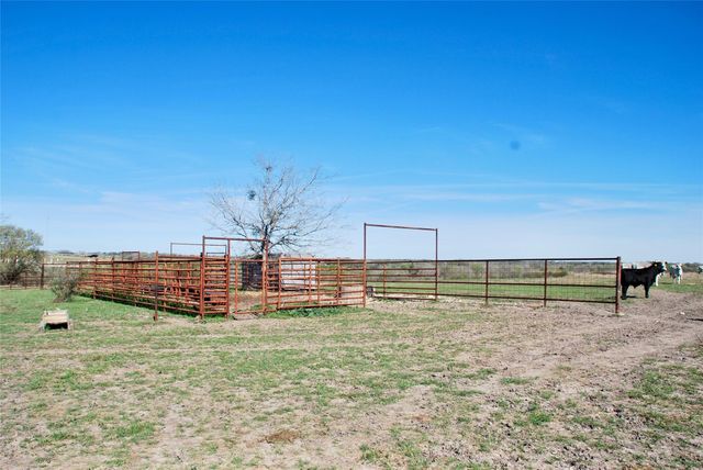 TBD State Hwy 95 N, Moulton, TX 77975