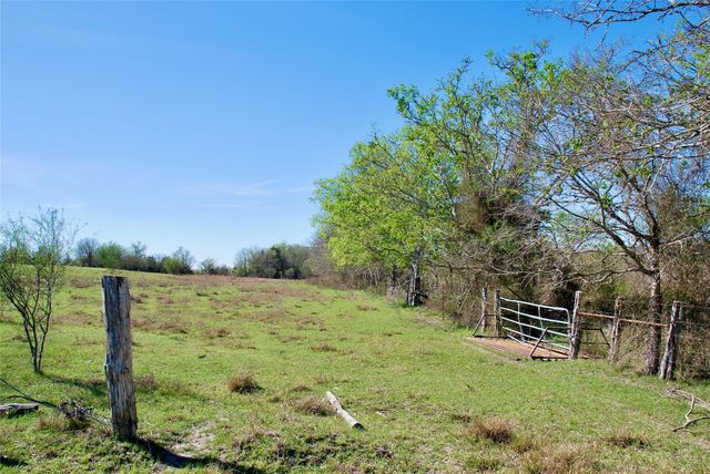 TBD State Hwy 95 N, Moulton, TX 77975
