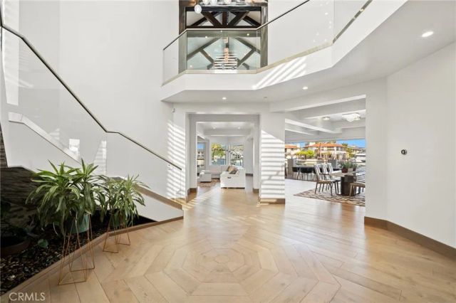 3701 Escapade, Huntington Beach, CA 92649