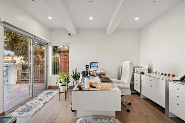 3701 Escapade, Huntington Beach, CA 92649