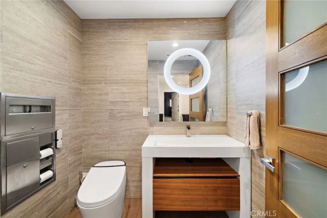 3701 Escapade, Huntington Beach, CA 92649