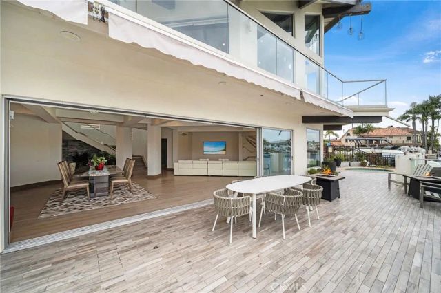 3701 Escapade, Huntington Beach, CA 92649