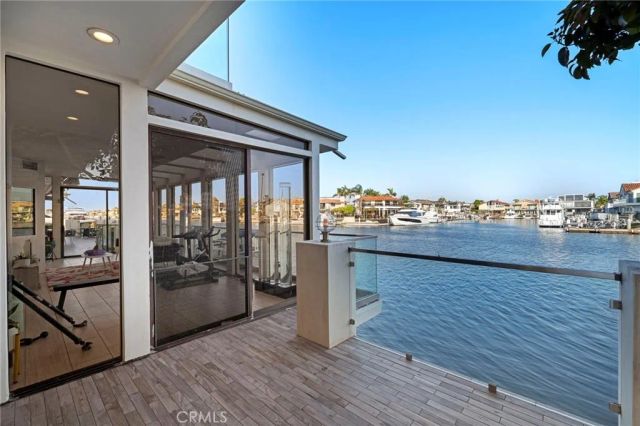 3701 Escapade, Huntington Beach, CA 92649