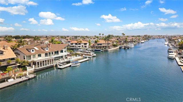 3701 Escapade, Huntington Beach, CA 92649