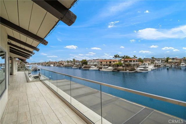 3701 Escapade, Huntington Beach, CA 92649