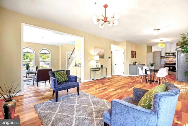 7305 HAWTHORNE ST, Landover, MD 20785