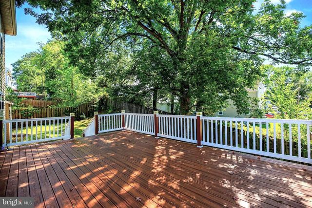 7305 HAWTHORNE ST, Landover, MD 20785