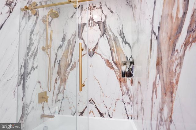 3332 DENT PL NW, Washington, DC 20007