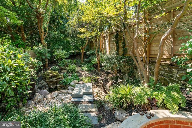 3332 DENT PL NW, Washington, DC 20007