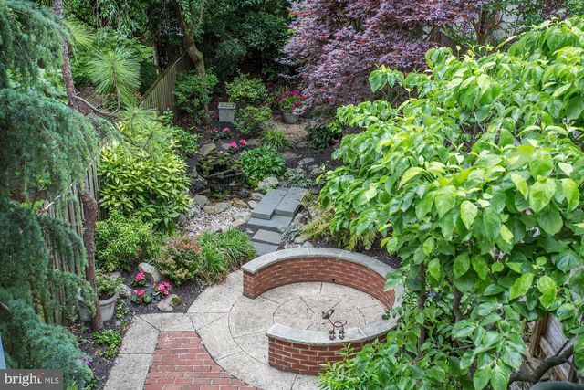 3332 DENT PL NW, Washington, DC 20007