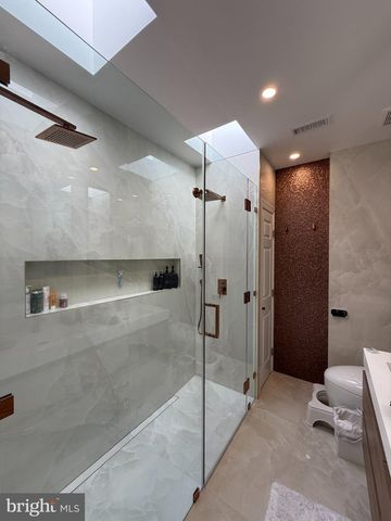 3332 DENT PL NW, Washington, DC 20007