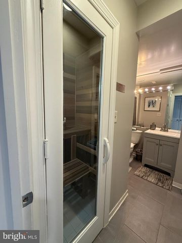 3332 DENT PL NW, Washington, DC 20007