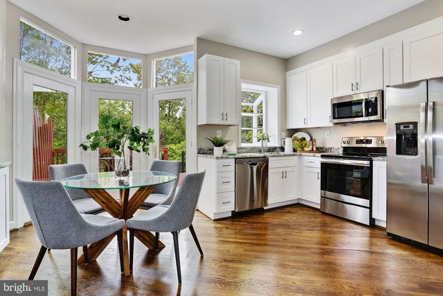 3332 DENT PL NW, Washington, DC 20007