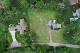 1S730 Milton Avenue, Glen Ellyn, IL 60137