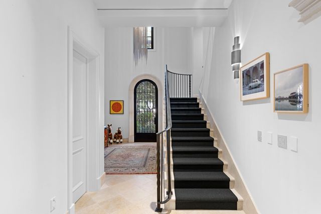 160 Sunset Avenue, Palm Beach, FL 33480