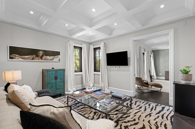 160 Sunset Avenue, Palm Beach, FL 33480