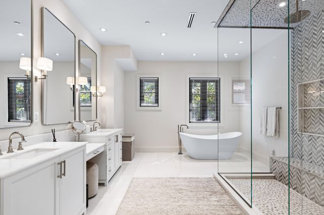 160 Sunset Avenue, Palm Beach, FL 33480