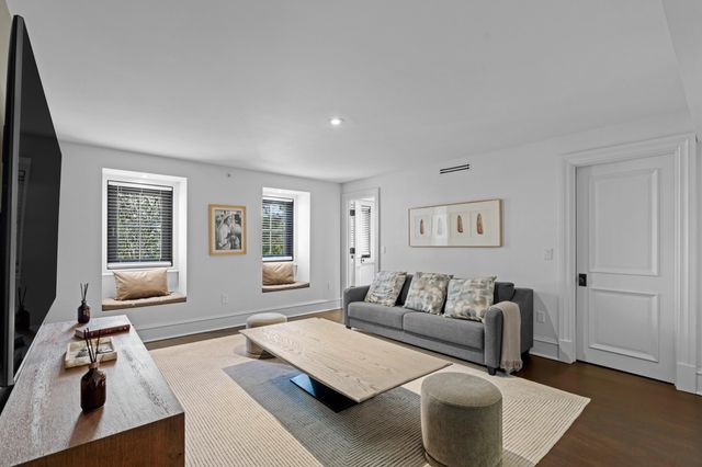 160 Sunset Avenue, Palm Beach, FL 33480