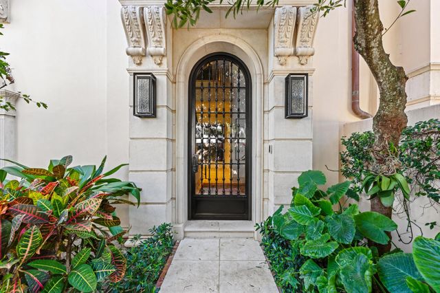 160 Sunset Avenue, Palm Beach, FL 33480