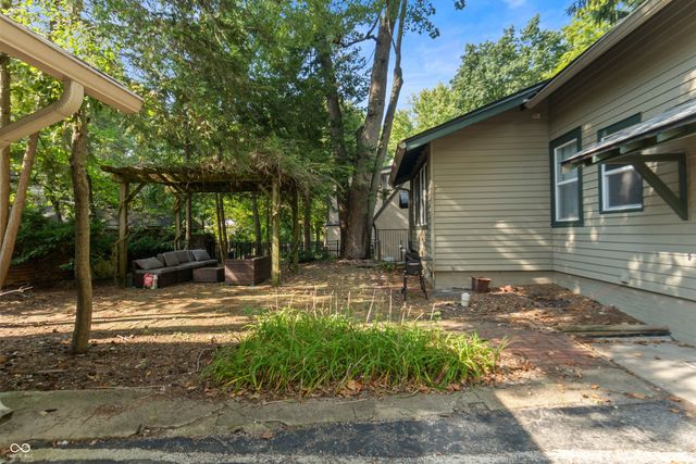 3750 Totem Lane, Indianapolis, IN 46208