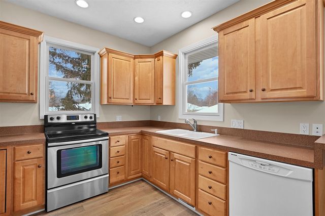 2905 Remy Court, Grand Rapids, MI 49505